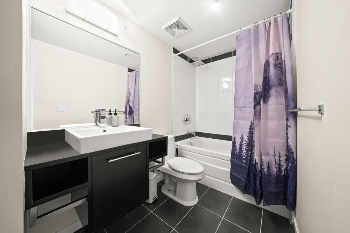Dazzling Condo By Stadium Downtown With Free Parking Vancouver Dış mekan fotoğraf