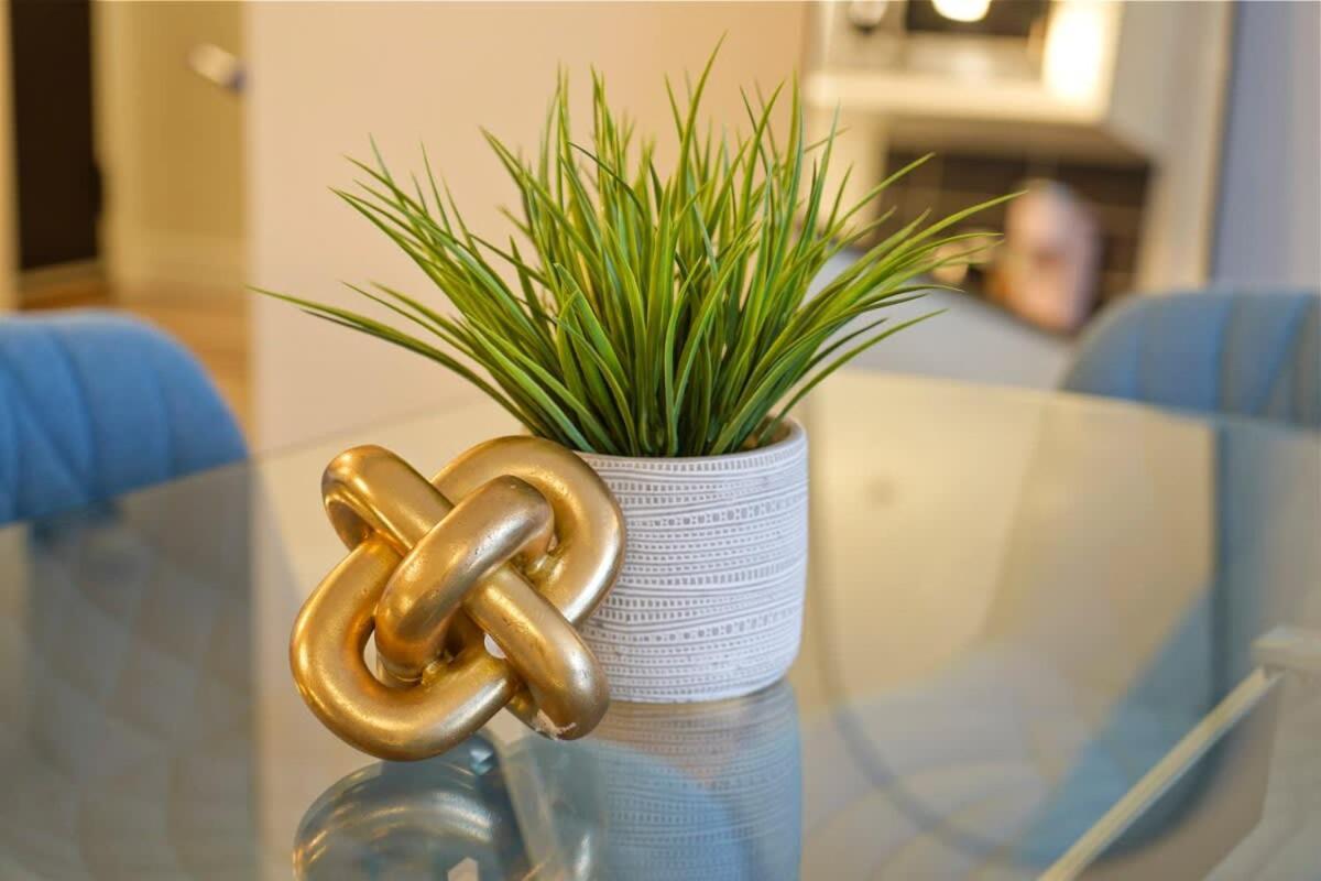 Dazzling Condo By Stadium Downtown With Free Parking Vancouver Dış mekan fotoğraf