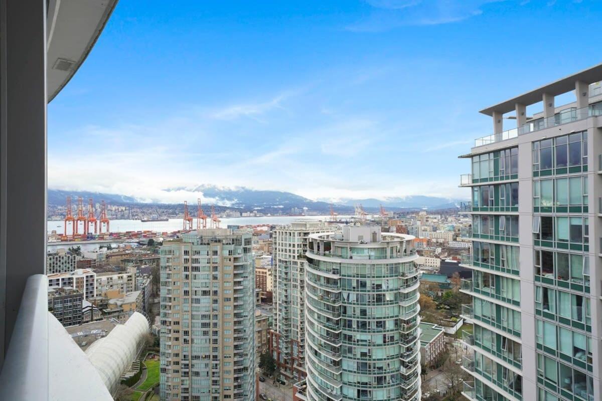 Dazzling Condo By Stadium Downtown With Free Parking Vancouver Dış mekan fotoğraf